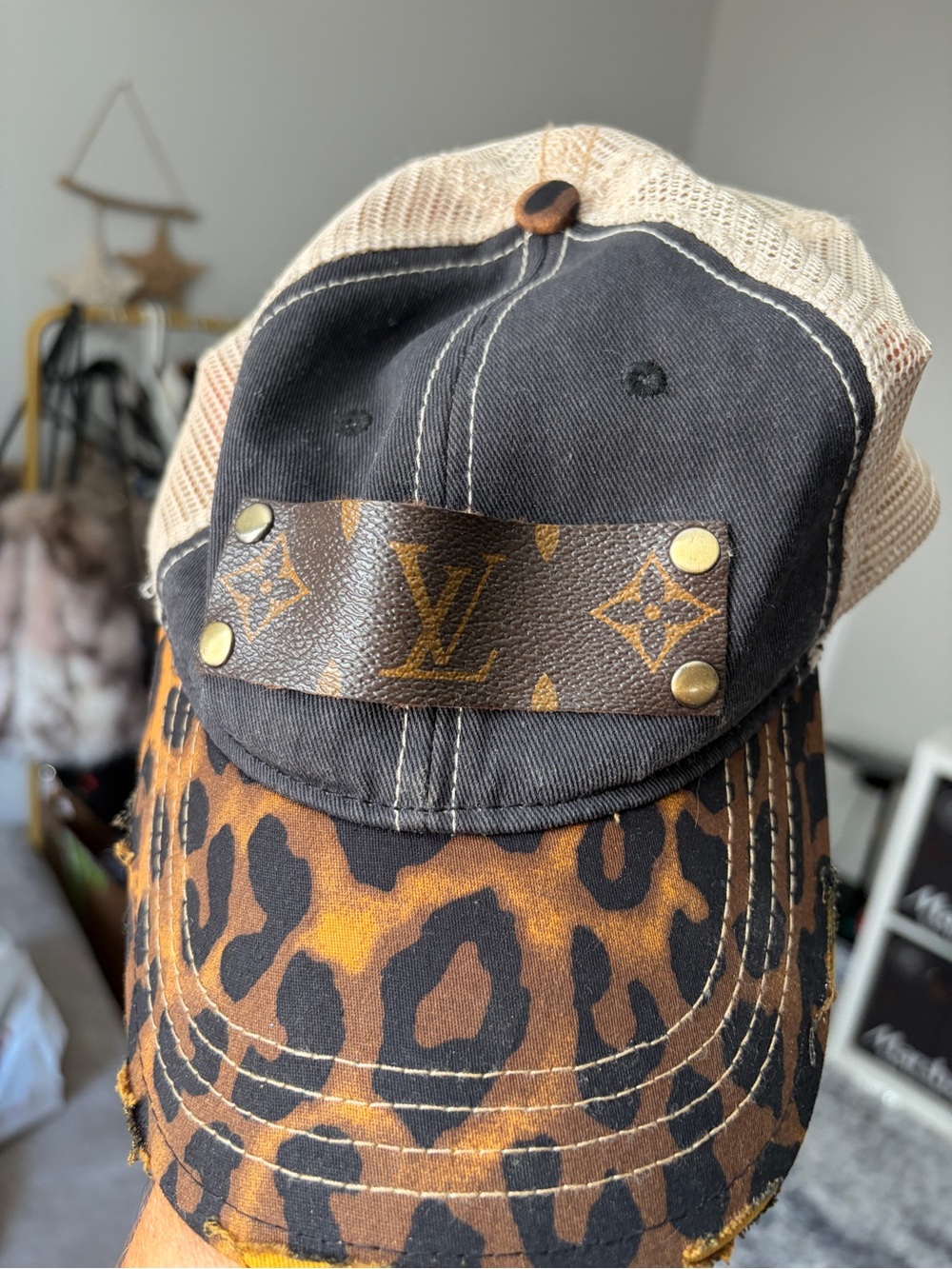 Full Bling leopard distressed mesh trucker hat